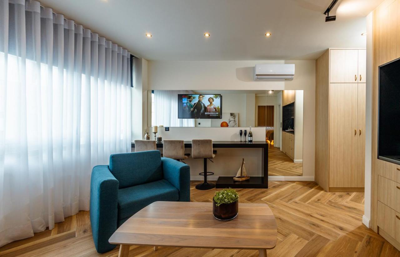 Triple A - Prime Location - Between Monastiraki & Syntagma Square-Free Parking! Athens Exterior photo